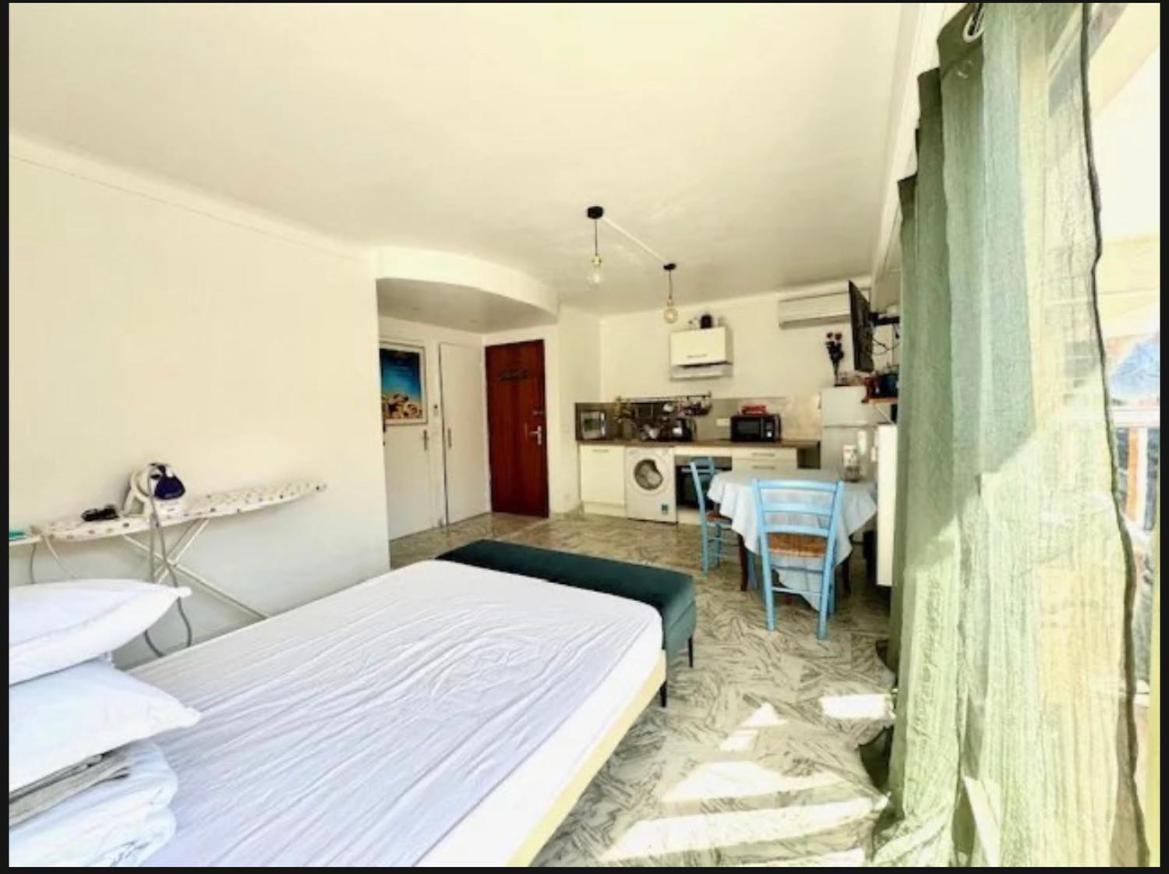 Studio Palm Beach Кан Екстериор снимка